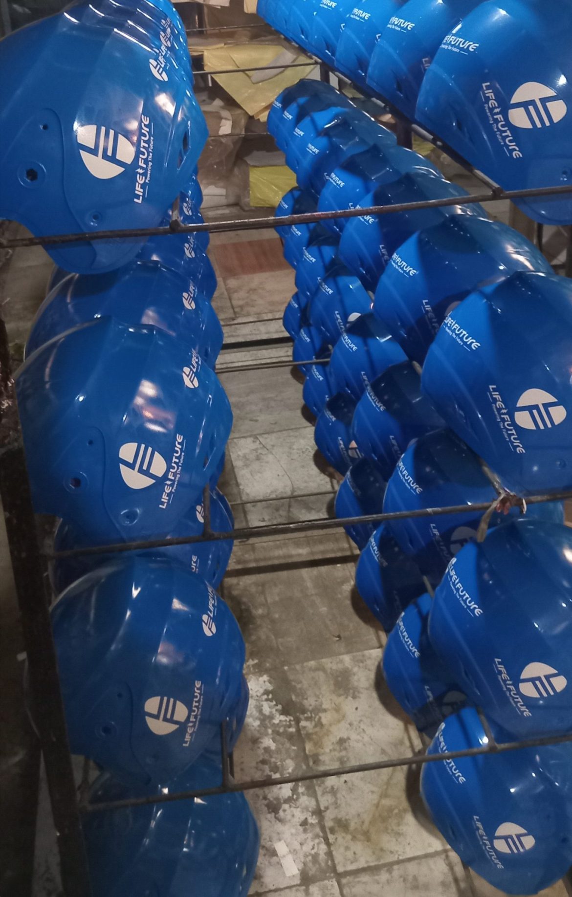 Vendor helm custom Jakarta Bandung untuk perusahaan dan event